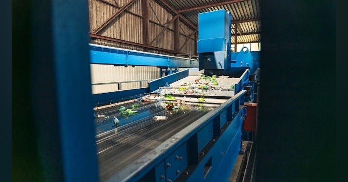 SpecimSpectral's tweet card. Hyperspectral imaging enhances industrial manufacturing by providing detailed chemical and spatial data across entire scenes, enabling real-time defect detection, material classificatio...