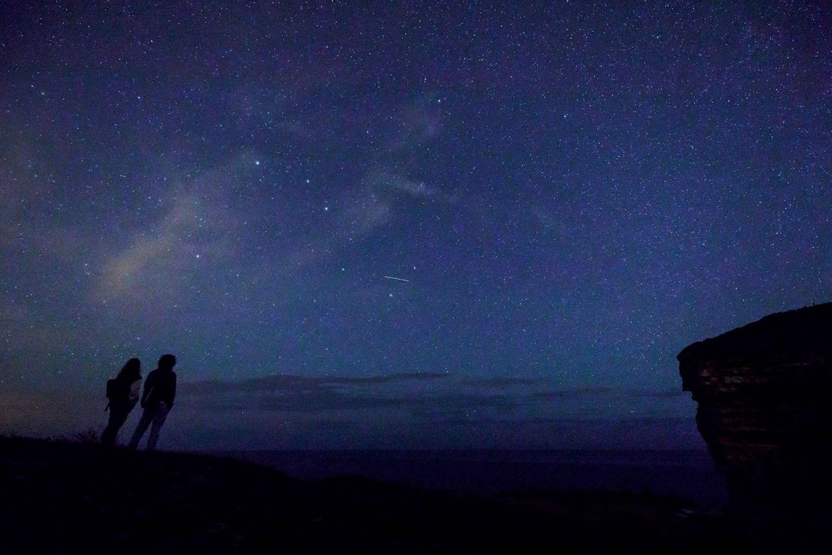 ProfDemirtas's tweet card. Scientists pick up large number of blasts over a few weeks