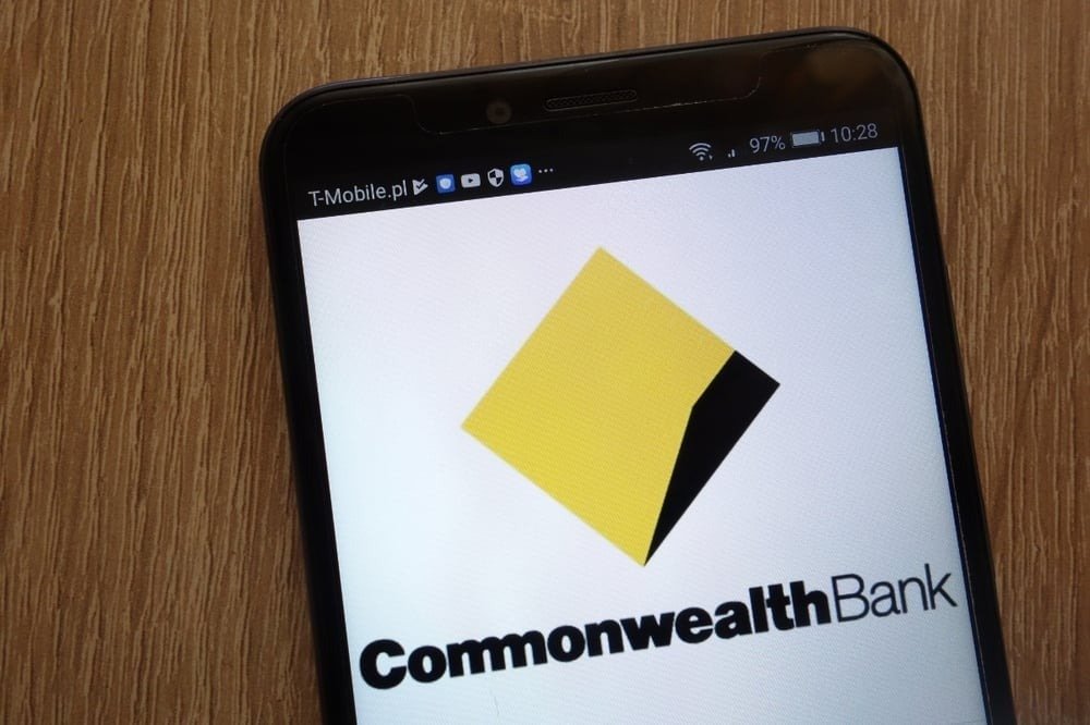 designtaxi's tweet card. Commonwealth Bank's online banking is reportedly down for thousands of users on October 7, 2025. Based on the graph showing on the outage tracking service DownDetector, the volume of user reports...