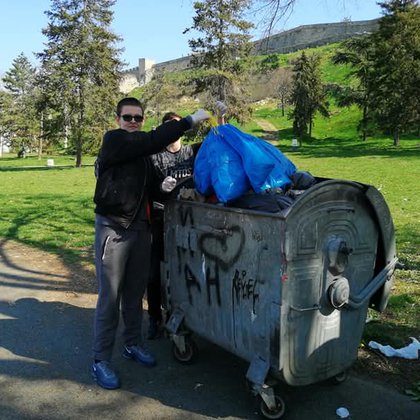 Tweet card summary image