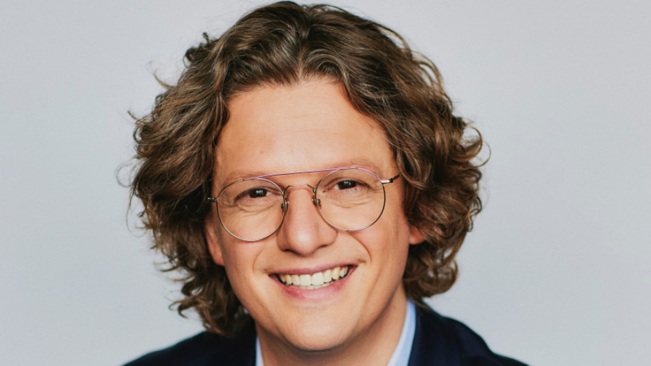 ClodyaTim's tweet card. Il est sans contredit un spécialiste des plus appréciés du public lorsqu’il est question de vulgarisation économique, et c’est désormais sur ICI PREMIÈRE que Pierre-Yves McSween partagera son...