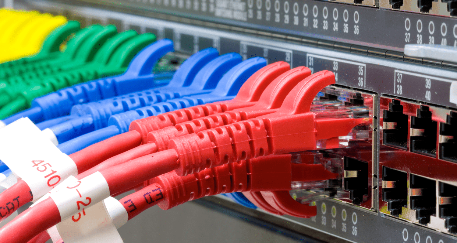 networkingdvi's tweet card. Aruba Central moet steeds meer kunnen, maar ook steeds gebruiksvriendelijker worden. Dit zorgt voor veel werk achter de schermen bij HPE Aruba Networking.