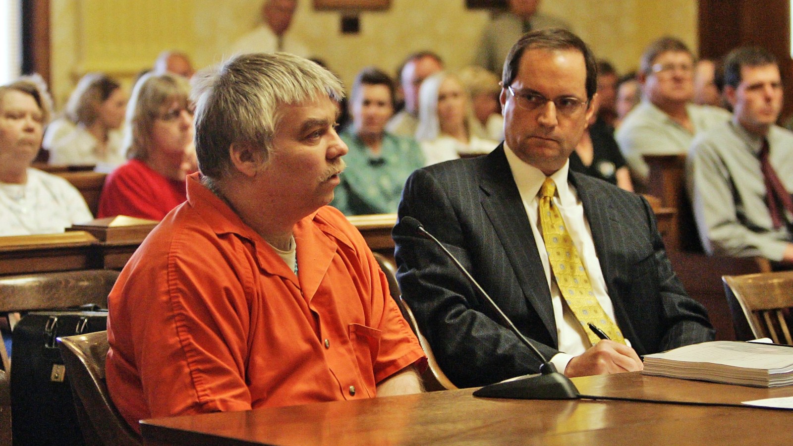 MakingAMurderer's tweet card. With Scott Walker's exit as Wisconsin governor, the 'Making a Murderer' subjects could have better chance for clemency,