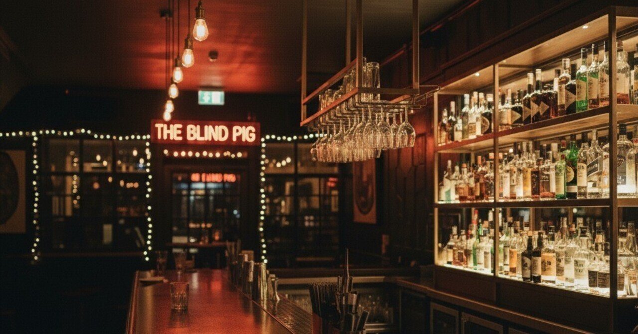 DA20251010's tweet card. 前回記事からの続き 序章：静かなバーで発生する、高価な「無駄遣い」の論理。 居酒屋の帰りにバーに寄った。少し飲みたりなかったみたいだ。私にとって、バーという空間は、「日常からの離脱」と「孤独な思考の深化」という、高い対価を払って獲得する非日常の論理的な実験場だ。 しかし、​この空間で聞こえてくるのは、日常の非論理的な世間話が多い。なぜ、凡人は「非日常空間」という高価なリソースを、「日常の消耗...