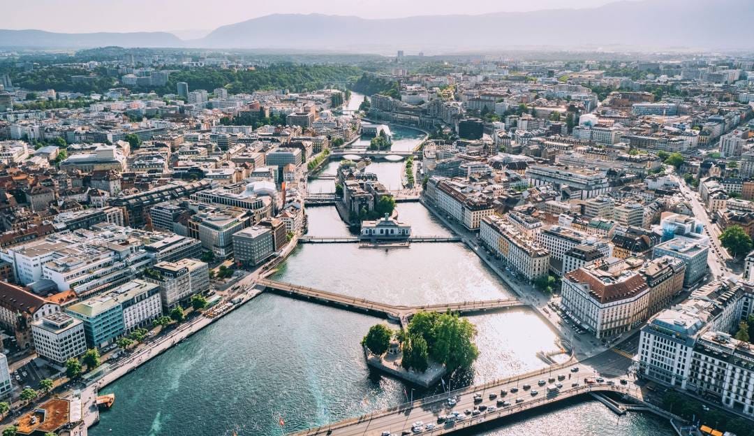 delphinenyabo12's tweet card. it was one of those quiet evenings, i was at the queue in hospital waiting to see a doctor, then i checked my email. i opened it, and…