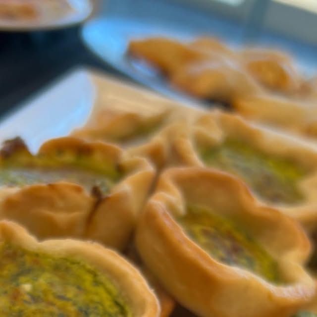 Cirzy_EdTech's tweet card. Cirzy Gonzalez (@cirzy_edtech) • Instagram photos and videos