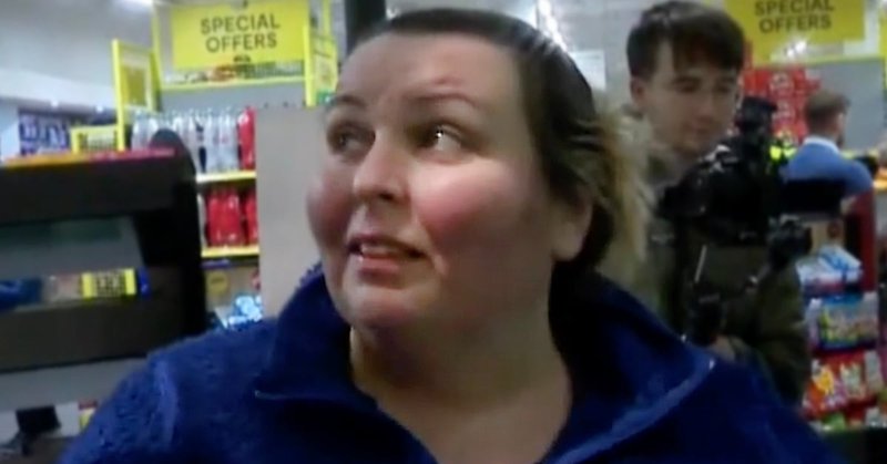 Tweet card summary image