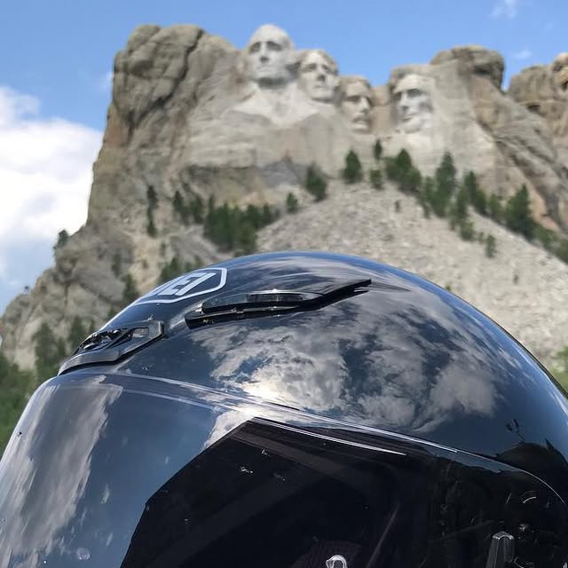 moto_missions's tweet card. ⭐️MOTORCYCLE MISSIONS⭐️ (@motorcyclemissions) • Instagram photo