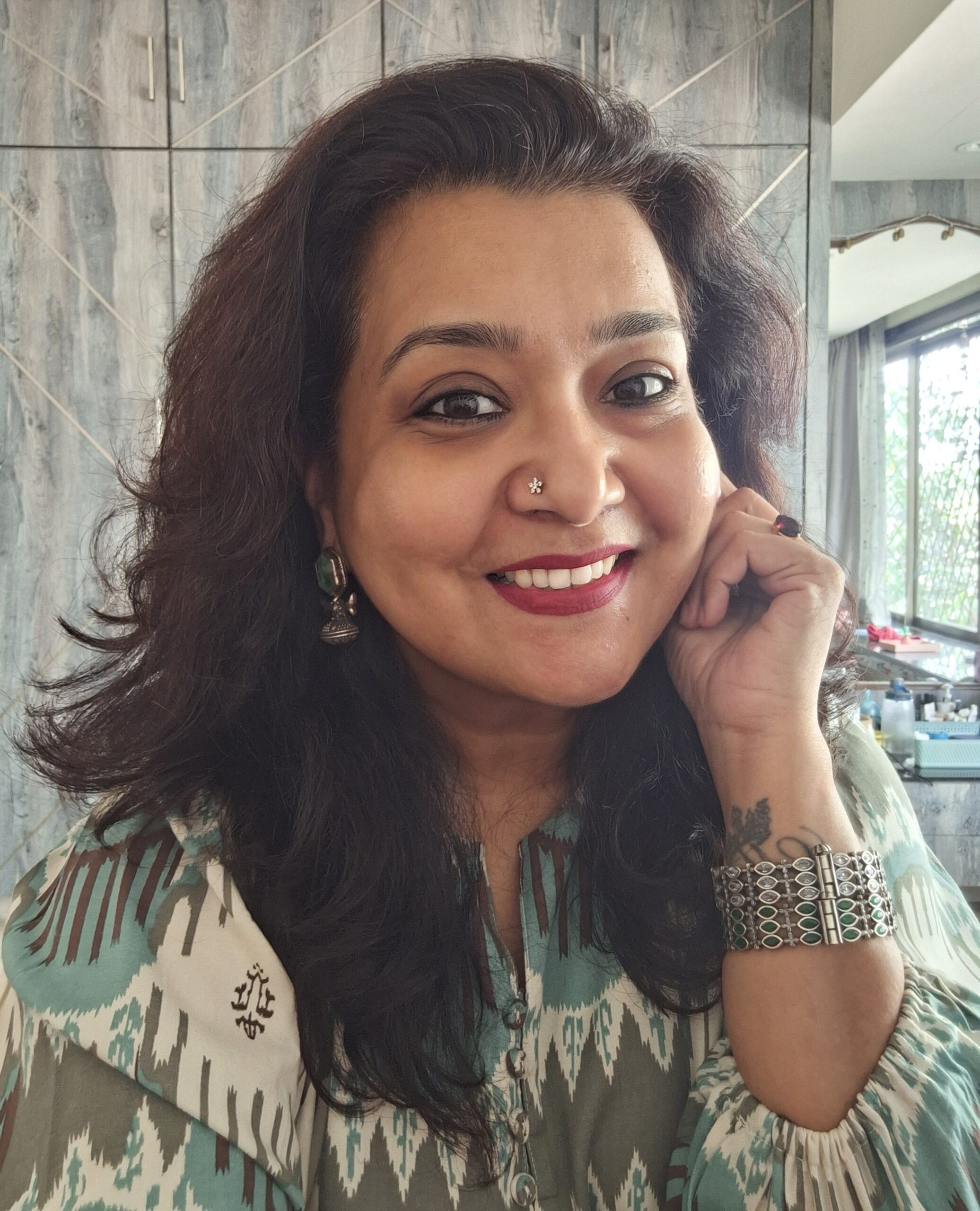 Mayuri6's tweet card. For someone who has been reading Tarot Cards for two decades, people often assume I use them to plan everything, my outfits, my meals, my travels, maybe even whether I should carry an umbrella. Let...