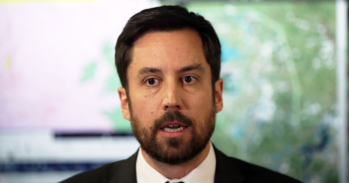 MadeleineLyonsI's tweet card. Extra 23 days under Planning Act amendment to remove need to apply for extensions