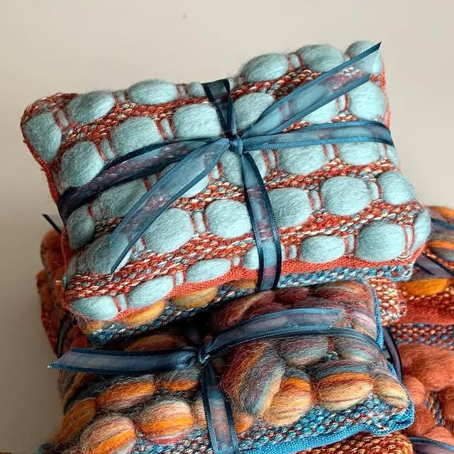 CSaboDesigns's tweet card. Cassandra Sabo Designs | Textile Designer | Weaver | Educator (@csabodesigns) • Instagram photo