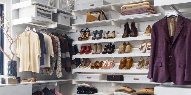 EasyLockStorage's tweet card. These solutions will free up so much precious space.