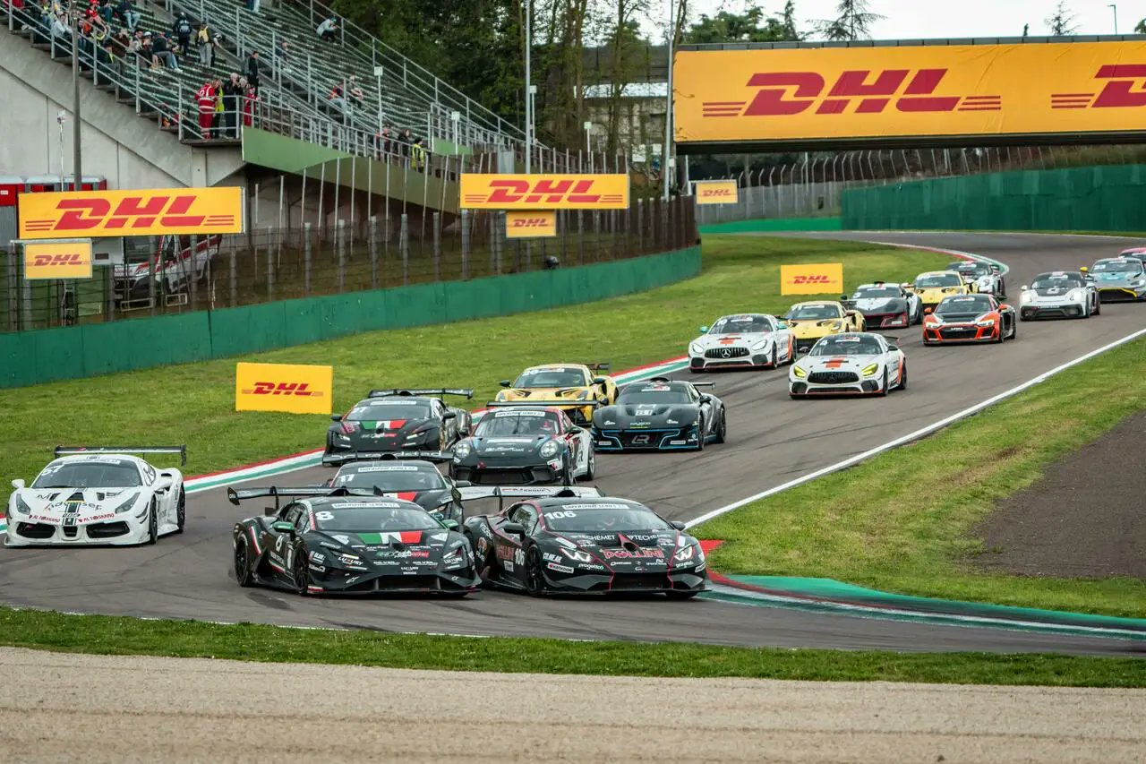 LiveGPnews's tweet card. Ci sono esperienze destinate a rimanere indelebili nella memoria di chi vive il mondo del Motorsport. Una di queste è senza dubbio stata...