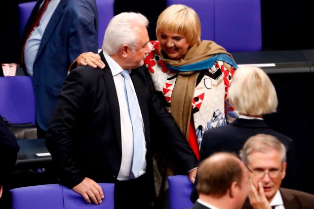 AfD_HD's tweet card. Für ein mit den Grünen stehen bei den Freidemokraten keine Überzeugungen im Wege, die nicht aus „staatspolitischen Verantwortung“ zu suspendieren wären.