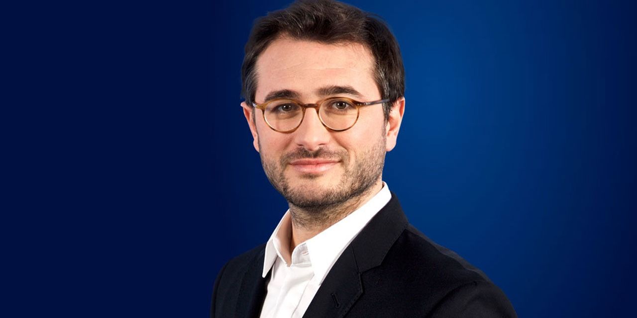 ExcuseMyWeb's tweet card. Fabienne Arata : "LinkedIn a dépassé la barre des 20 millions d'utilisateurs en France"