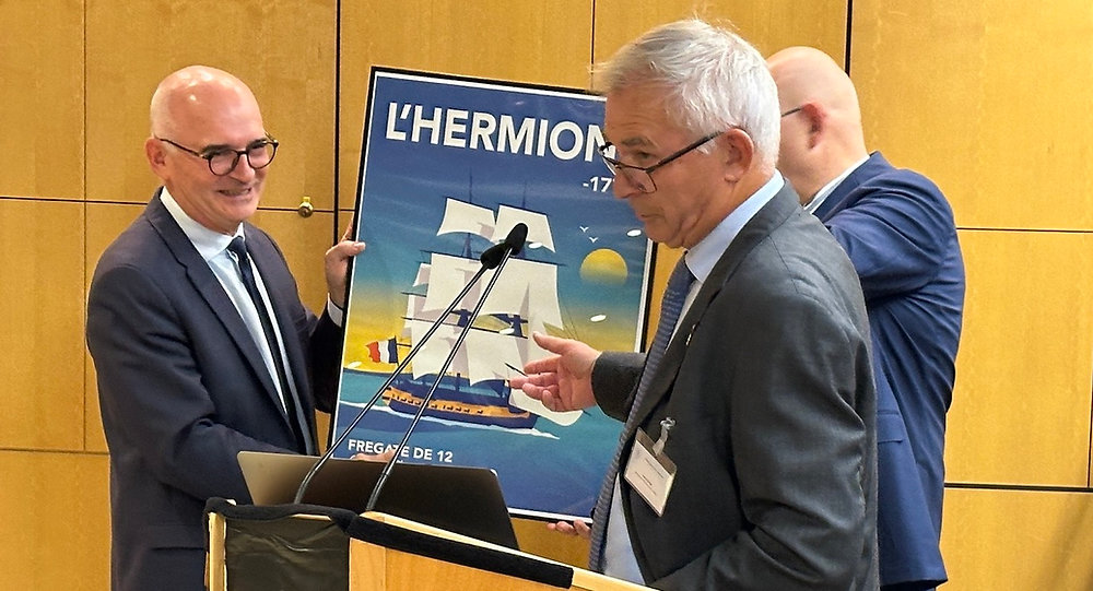 RestauronsND's tweet card. Une page s'est tournée à l'Hôtel de Ville de Paris où le mandat de Président de l'Association Restaurons Notre-Dame de Pascal JACOB est arrivé à son terme ! Magnifique soirée en présence de tous ceux...