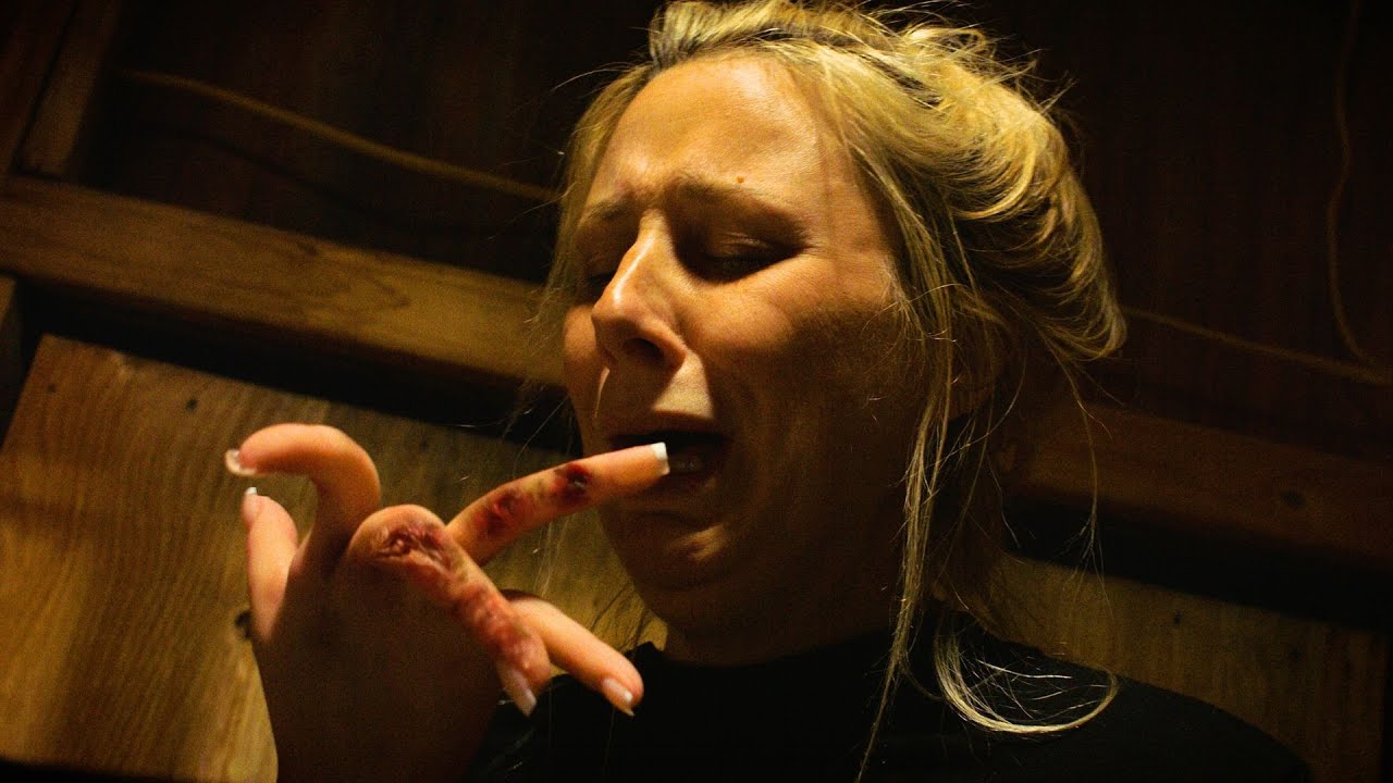 Uselessacclolxd's tweet card. Death Record - Short Horror Film (Part 4)