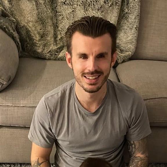 BlindingView's tweet card. Alex Pepper (@alex_pepper_90) • Instagram photo