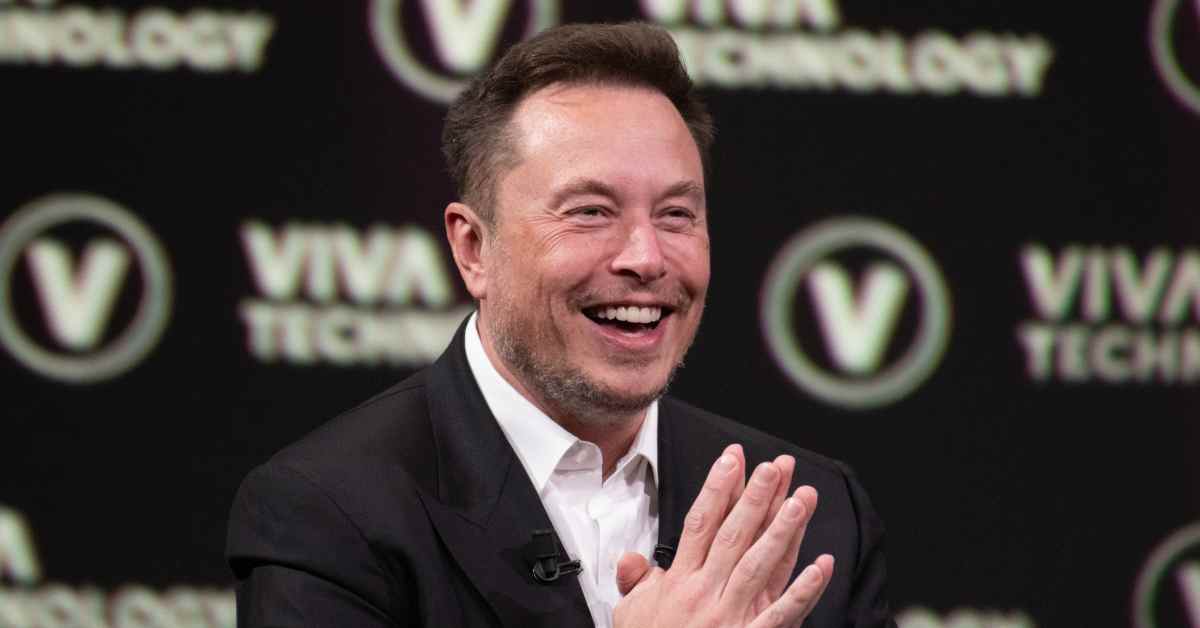 MeidasTouch's tweet card. Elon seems hell bent on making X a dystopian nightmare