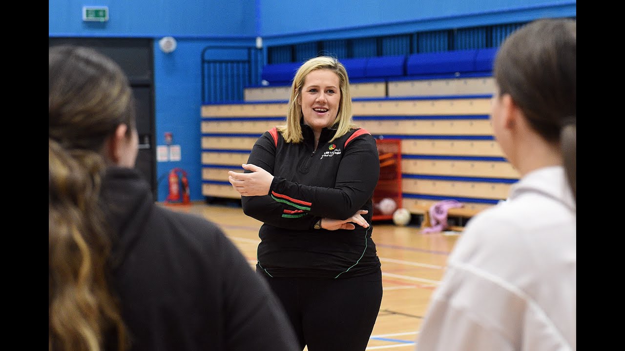 CMetSport's tweet card. Aspirational Archers - Vicki Sutton. CEO of Wales Netball.