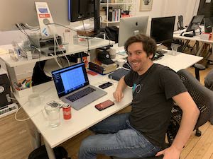 deremer's tweet card. Everyone in the Flutter community should know and remember the name Kevin Gray.