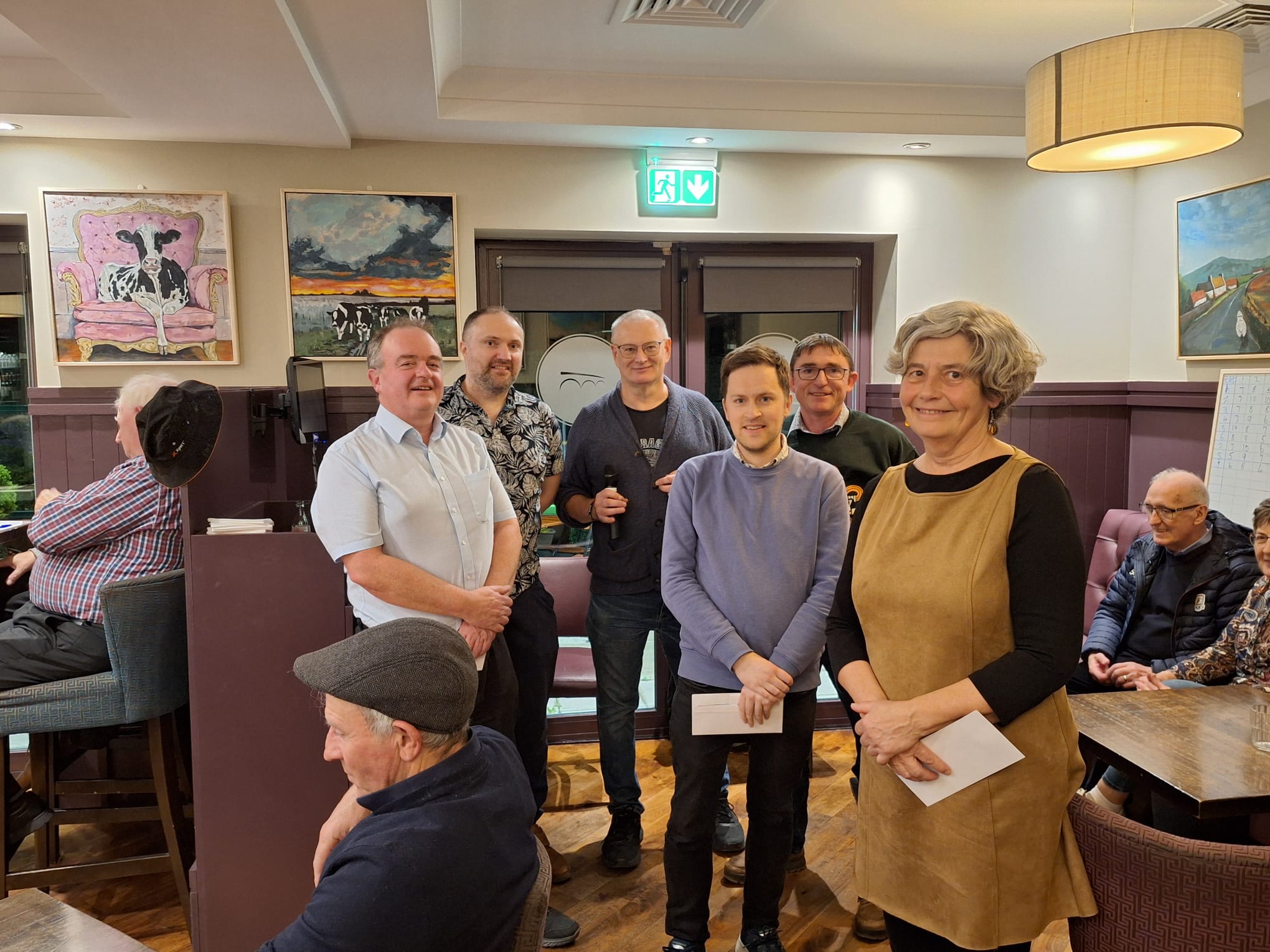 AnEachreidh's tweet card. Mile buiochas do gach duine a bhi linn le haghaidh ár gcéad Tráth na gCeist as Gaeilge in Óstán na nÁirsí, Baile Chláir, aréir. Bhi slua iontach ann, bhí an […]