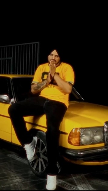 SezzyWezzyWorld's tweet card. NEVER FOLD SONG SIDHU MOSSE WALA