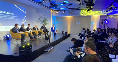 Tweet card summary image