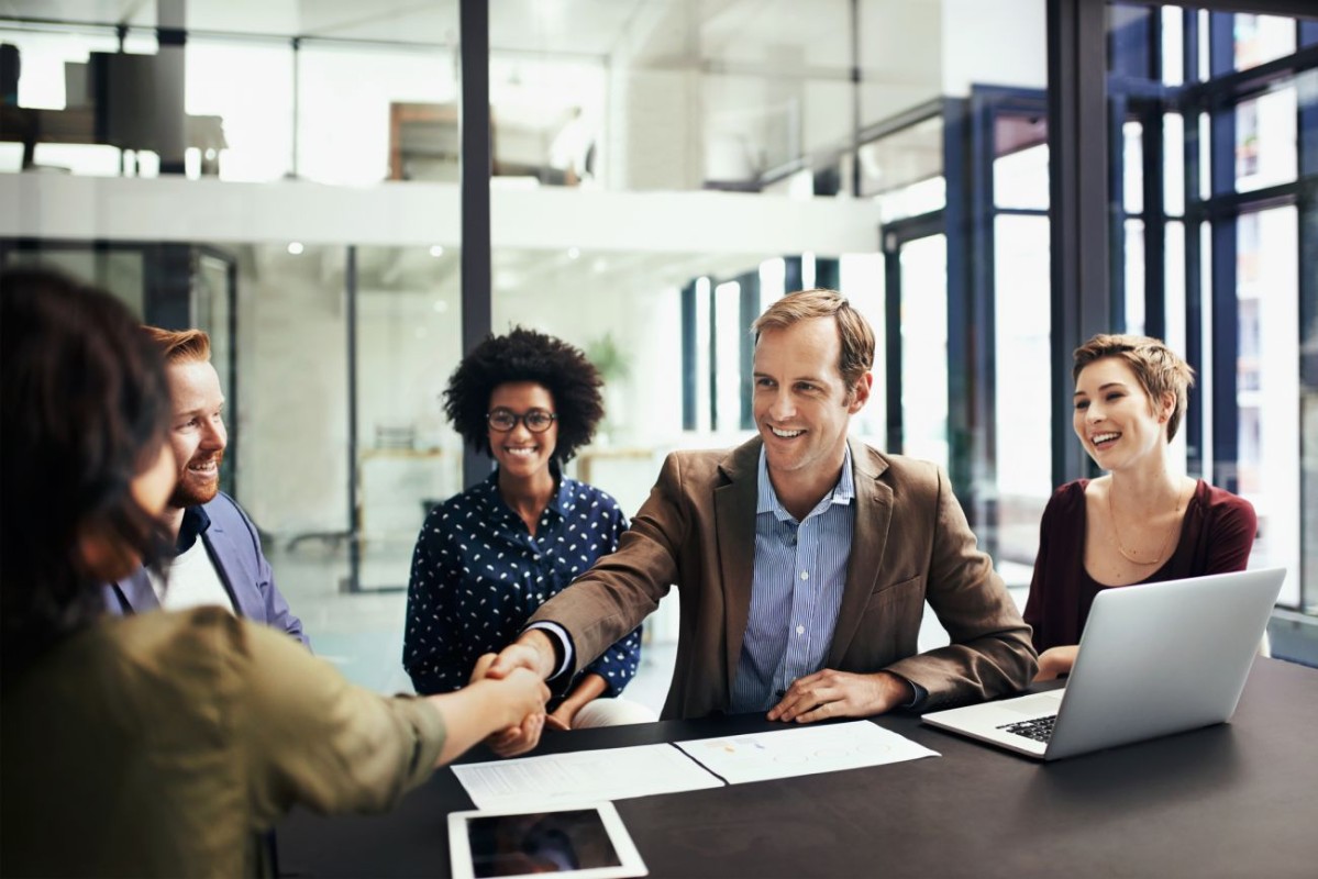 CarnforthSS's tweet card. 5 Life Lessons Essential for Business Success. https://lnkd.in/dWDmvZN