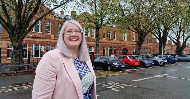 Tweet card summary image