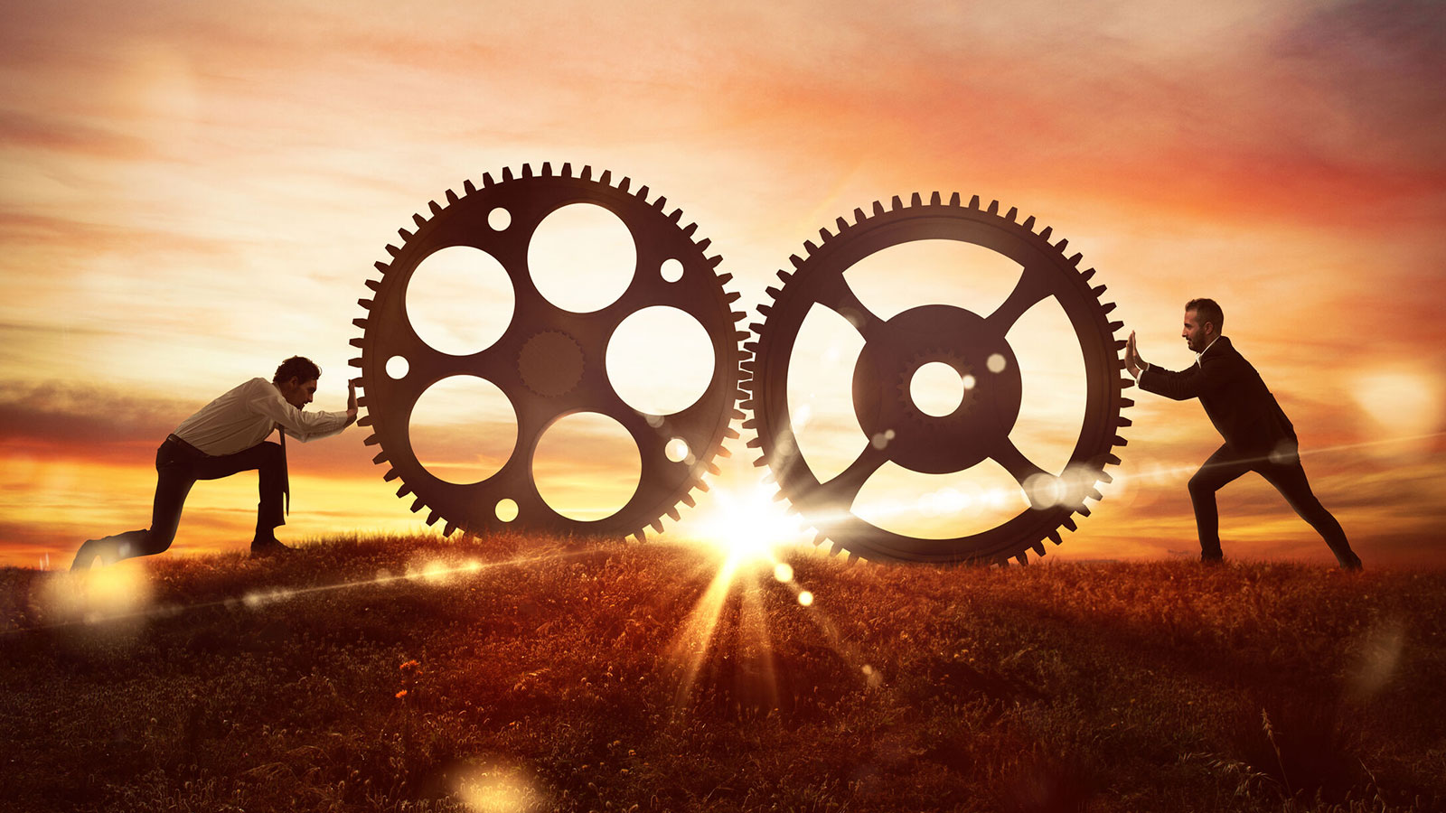 yoshitaka_kitao's tweet card. 　「これまでのSBIグループとSMBCグループの協業関係で互いに成果が出ている。補完関係をより拡大できると見て、持ち株会社同士の提携に発展させた」。両グループが2022年6月23日に発表した包括的資本業務提携「SMBC-SBIアライアンス」について、SBI証券専務取締役の小川裕之氏はこう説明する。