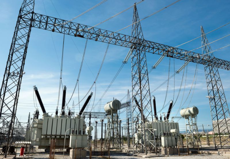 PriyaSanjay's tweet card. The Central Electricity Regulatory Commission (CERC) has issued a draft order addressing concerns related to price discovery mechanisms, market liquidity, and contract structuring in the power...