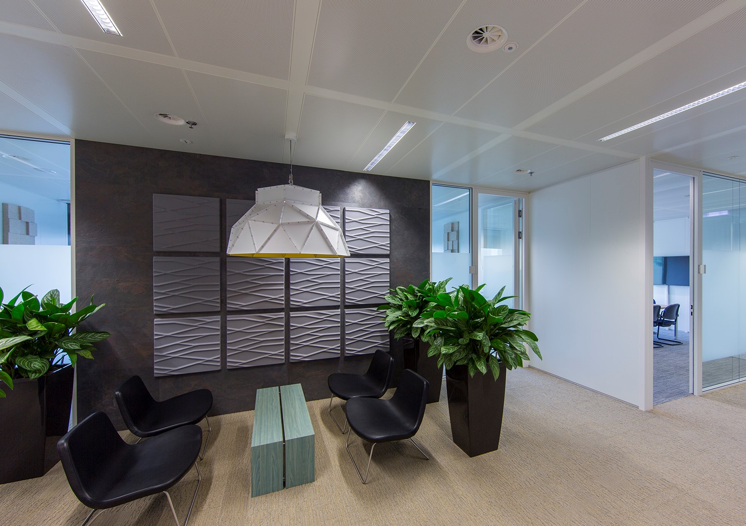 AdeJongGroep's tweet card. Geen recirculatielucht tijdens deze pandemie…. is dit tijdelijk of wellicht blijvend? En wat betekent dat voor mijn installatie en binnenklimaat?