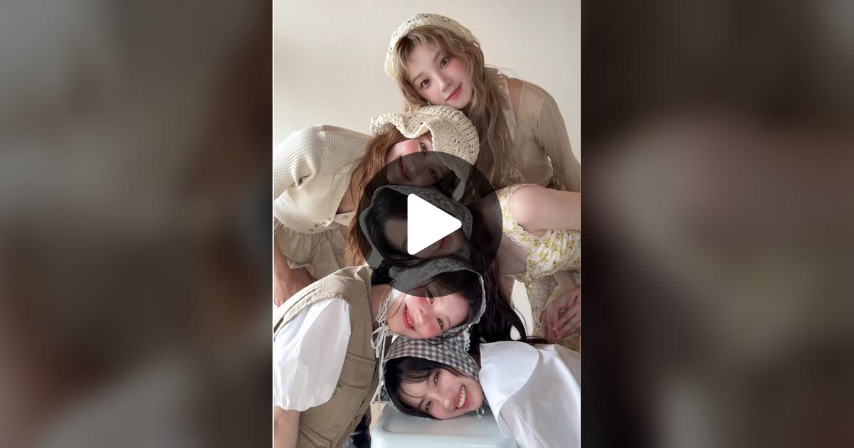 official_i_dle's tweet card. 좋아요 79개, 댓글 15개가 있습니다. "🐰🐱🐹🐶🐺🤍 2026 SEASON'S GREETINGS [i-dle & Soil Co.] 2025. 11. 20. 2PM (KST) ~ 2025. 11. 26. 2PM (KST)"