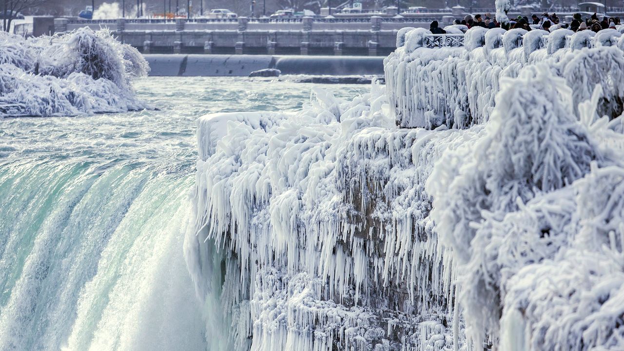 CNTraveler's tweet card. A frost snap has turned the iconic tourist attraction into a sparkling icy landscape.
