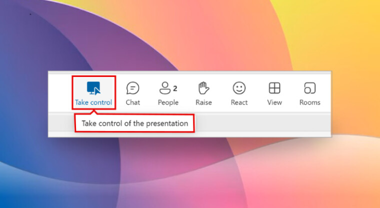 SurfTechIT's tweet card. It's now possible to take control during screen sharing in Teams for the web. This feature is already available on Windows and Mac.