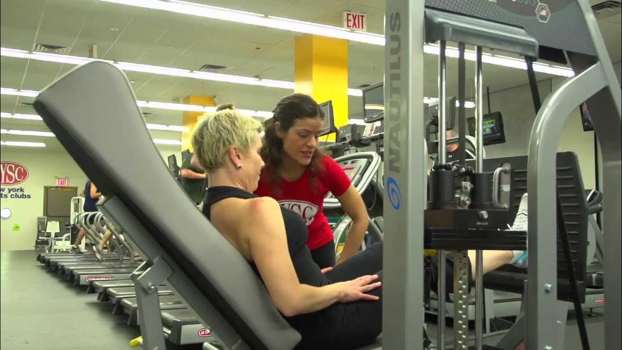 CareerBuilder's tweet card. Tips for job seekers: How to explain résumé gaps pt. 2