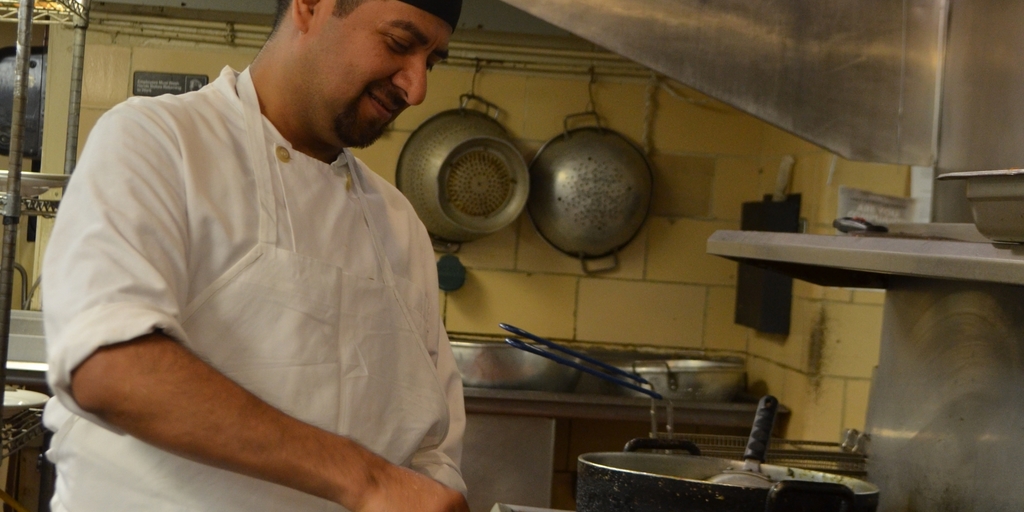 bhangrajay's tweet card. Working with Advocate Heart Institute and the Chicago Department of Public Health, four local restaurants reduced their use of salt to help improve diners' health.