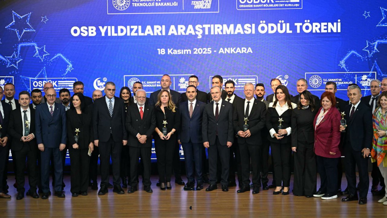 GazetecinTr's tweet card. Organize Sanayi Bölgeleri Üst Kuruluşu (OSBÜK) tarafından bu yıl beşinci kez düzenlenen OSB Yıldızları Araştırması Ödül Töreni'nde Nazar Tekstil Yönetim Kurulu Üyesi Nazlı Ceylan Balduk Kurtul'a en...