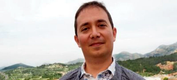 VWOntinyent's tweet card. La denúncia que Compromís va presentar davant l’Agència Antifrau per un presumpte tracte de favor de l’Ajuntament de Castelló de Rugat a l’empresa adjudicatària del restaurant del poliesportiu...