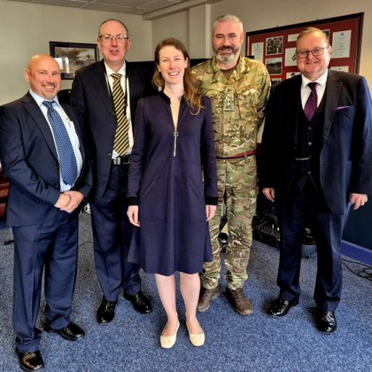 Tweet card summary image