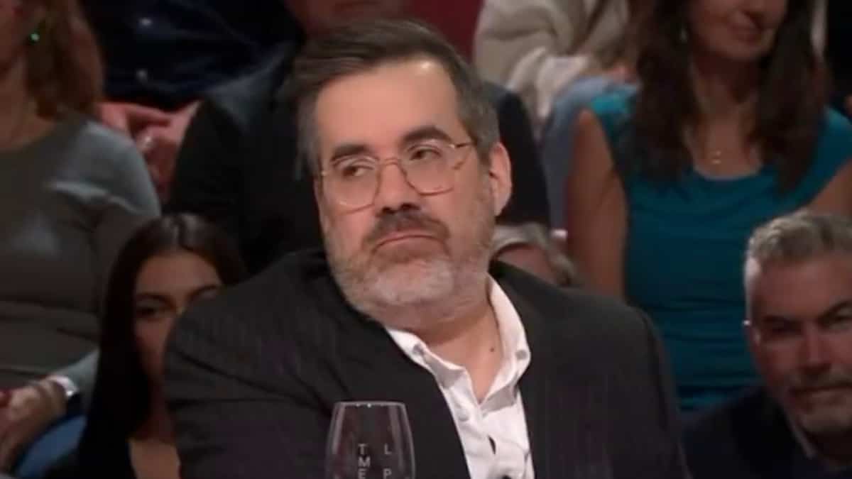 rmartineau007's tweet card. Quand on est un poids plume, on n’affronte pas un poids lourd...