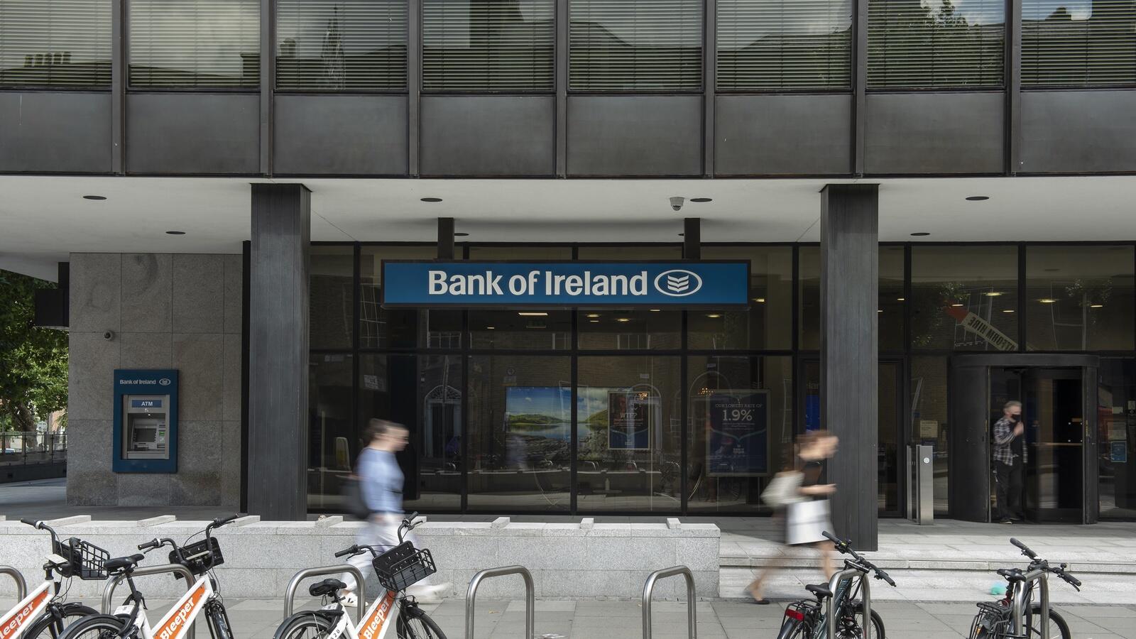 ChasTaylor's tweet card. Financial institution is recruiting talent within areas such as cloud, open banking, APIs, AI and emerging technologies