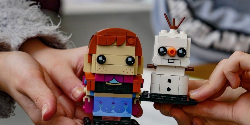 hackernoon's tweet card. In the road of understanding Javascript, difference between scope, context and execution context is crucial.In Javascript, you write some code and they get interpreted by the Javascript engine. To...