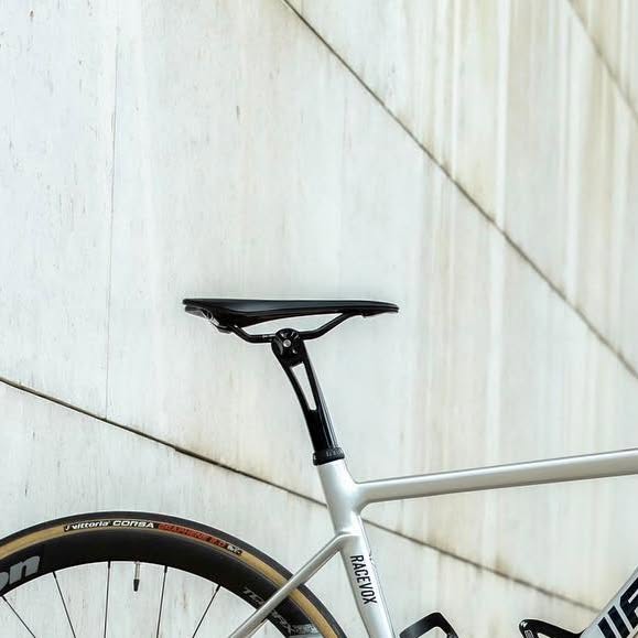 swiftcarbon's tweet card. SWIFT Bicycles (@swiftbicycles_) • Instagram photo