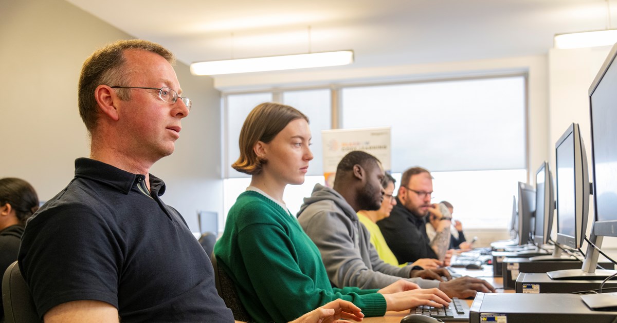 GLACodeLearning's tweet card. Intermediate level digital skills courses