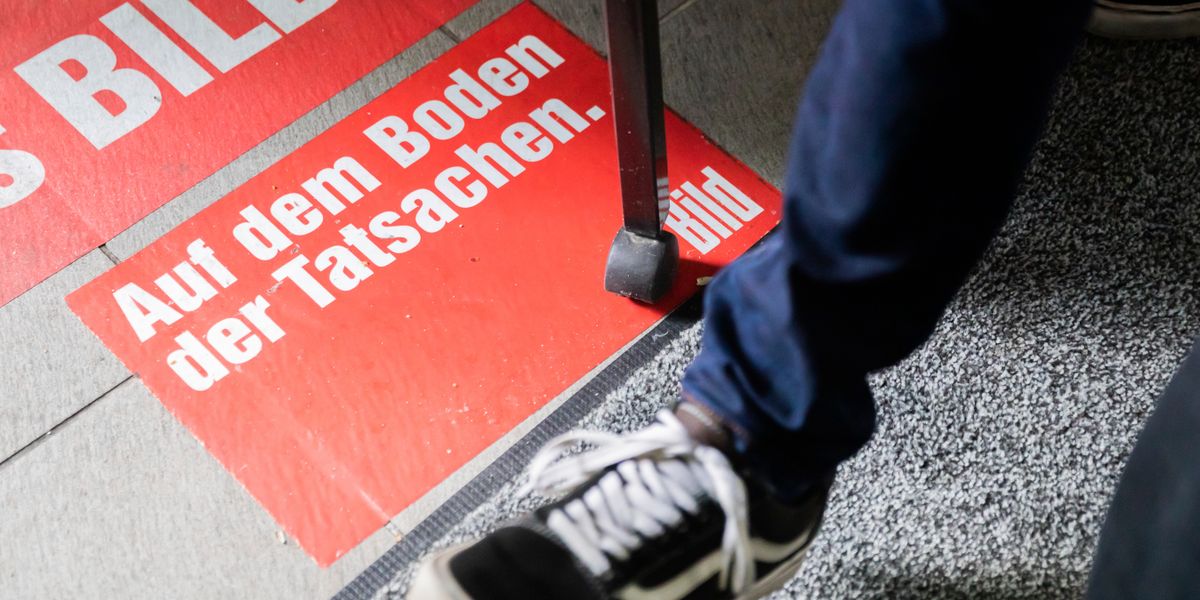 RoseKurier's tweet card. Vor wenigen Wochen löschte die »Bild« einen ihrer Artikel. Zitate in der Meldung waren mutmaßlich frei erfunden, Fakten falsch. Wie konnten diese Fehler passieren?