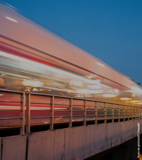 opinionway's tweet card. Fermeture des lignes de train de nuit « Paris-Berlin » et « Paris-Vienne », projets de nouvelles lignes soutenus par la commission européenne retardés… Le secteur du train de nuit connait de fortes...