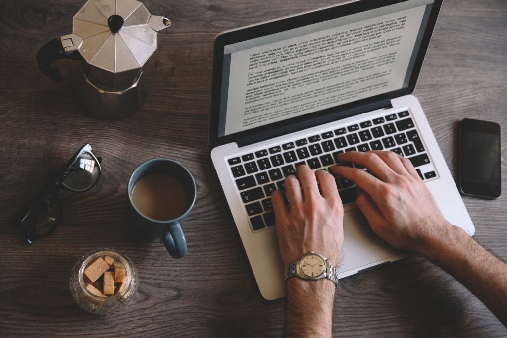 royalsnippets's tweet card. You may be better off taking the DIY approach.