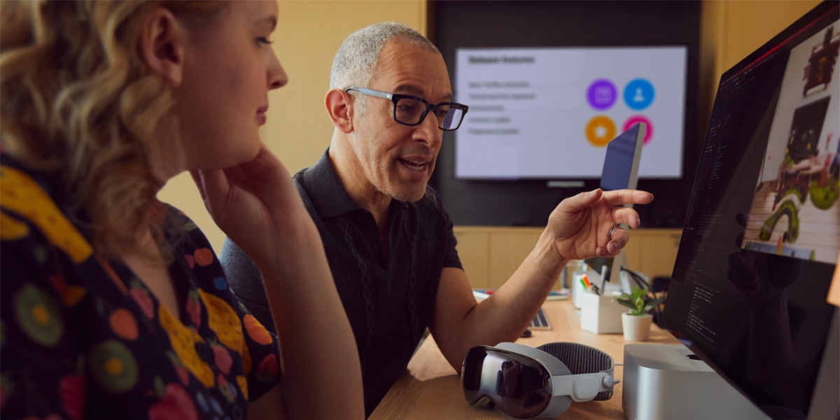 techdotmedia's tweet card. L'attesa è finalmente finita: il preorder dell'Apple Vision Pro inizierà il 19 Gennaio 2024 con i primi dispositivi che arriveranno il 2 Febbraio 2024, ed